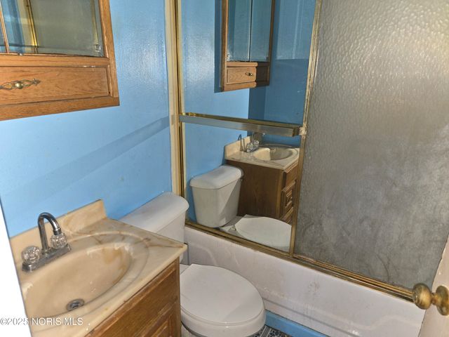 921 Berry Street, Toledo, OH 43605