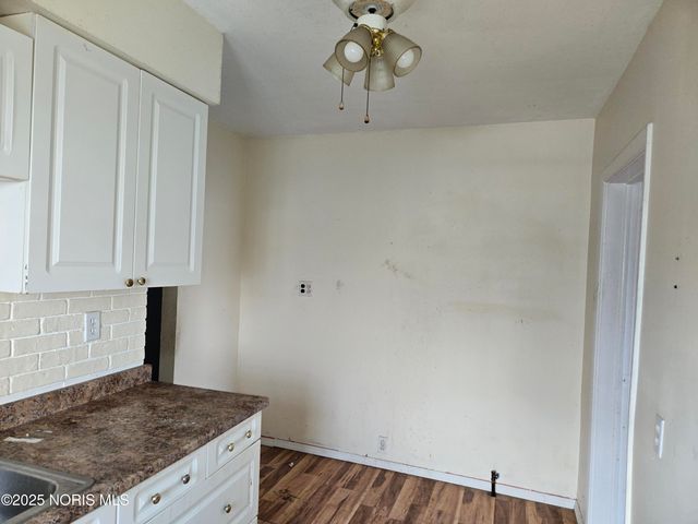 921 Berry Street, Toledo, OH 43605