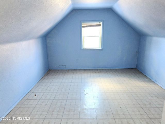 921 Berry Street, Toledo, OH 43605