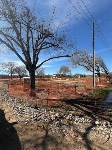 22 Woodland Creek Court, Fulshear, TX 77441