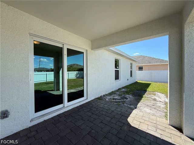 315 NW 18th TER, Cape Coral, FL 33993