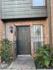 6111 Beverly Hill Street 74, Houston, TX 77057