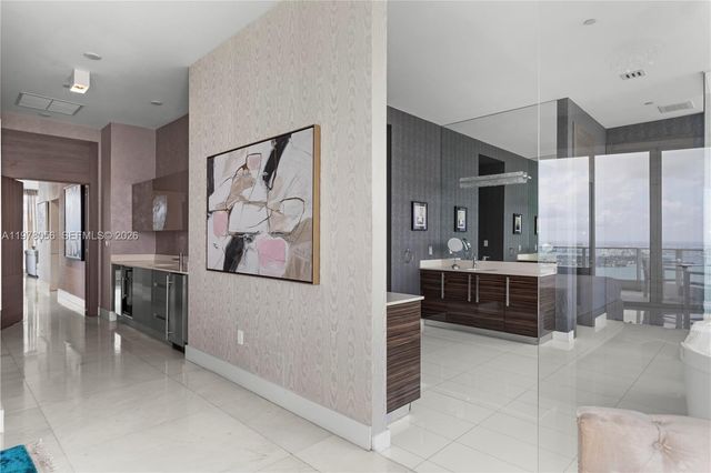 2020 N Bayshore Dr PH 4702, Miami, FL 33137