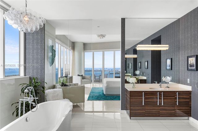 2020 N Bayshore Dr PH 4702, Miami, FL 33137