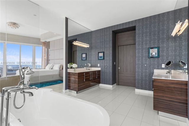 2020 N Bayshore Dr PH 4702, Miami, FL 33137