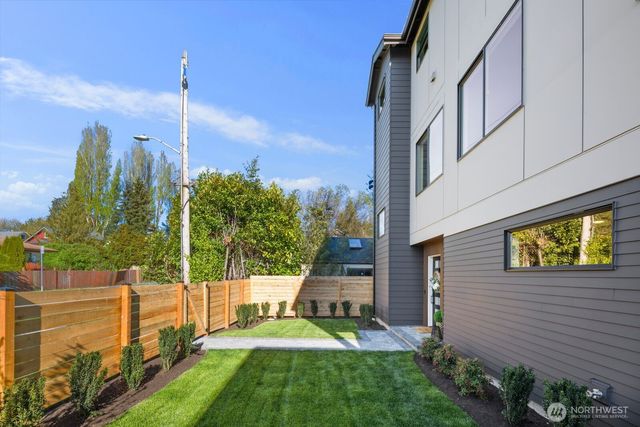 309 NW 92nd Street, Seattle, WA 98117