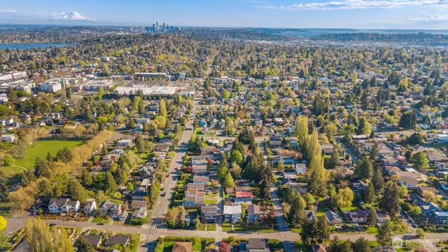 309 NW 92nd Street, Seattle, WA 98117