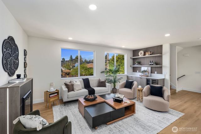 309 NW 92nd Street, Seattle, WA 98117