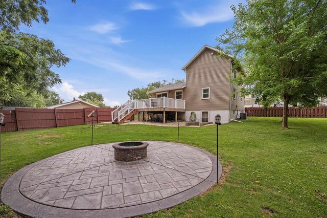 216 E Lawton Street, Edgerton, WI 53534