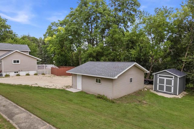 216 E Lawton Street, Edgerton, WI 53534