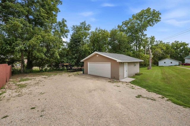 216 E Lawton Street, Edgerton, WI 53534