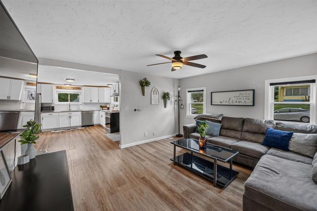 216 E Lawton Street, Edgerton, WI 53534