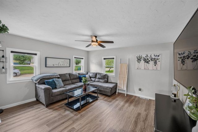 216 E Lawton Street, Edgerton, WI 53534