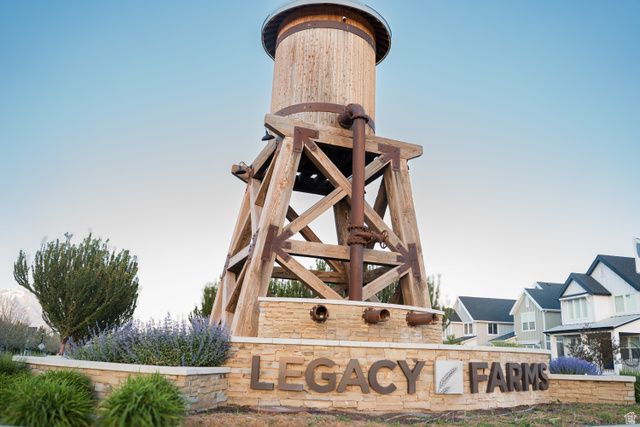 751 S CROOKED POST WAY, Saratoga Springs, UT 84045