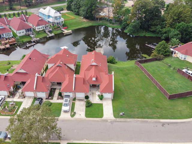 5860 S Lakeshore Drive 12, Shreveport, LA 71119