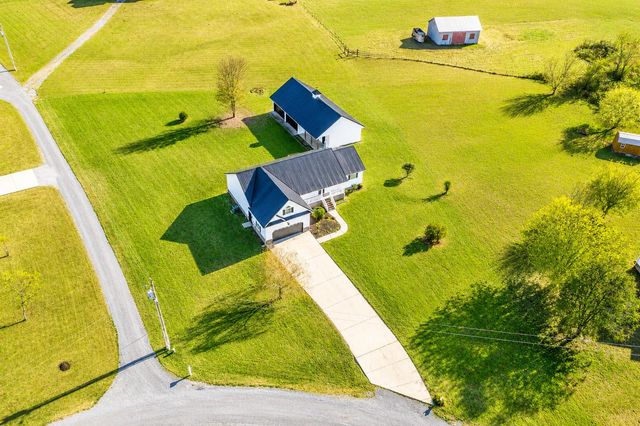 90 Riverside Drive, Dunlap, TN 37327