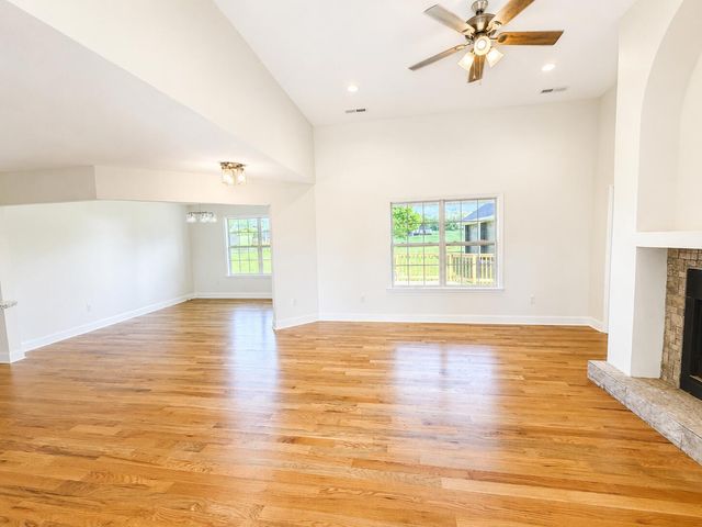 90 Riverside Drive, Dunlap, TN 37327