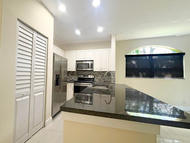 3118 CORAL RIDGE Drive 3118, Coral Springs, FL 33065