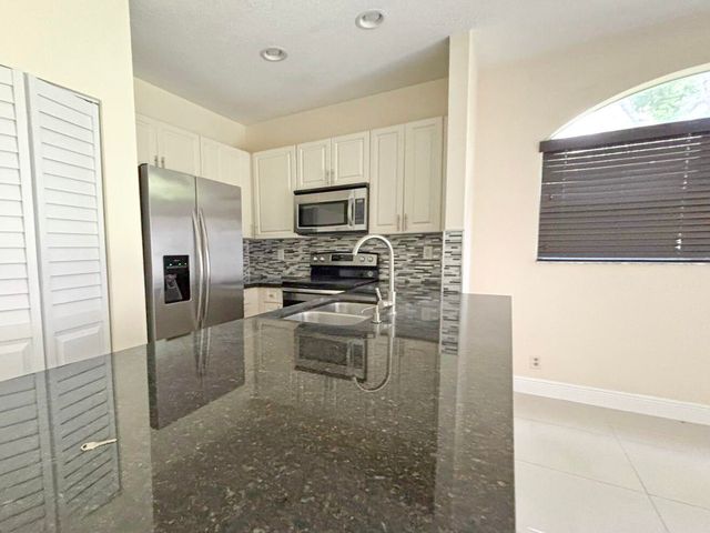 3118 CORAL RIDGE Drive 3118, Coral Springs, FL 33065