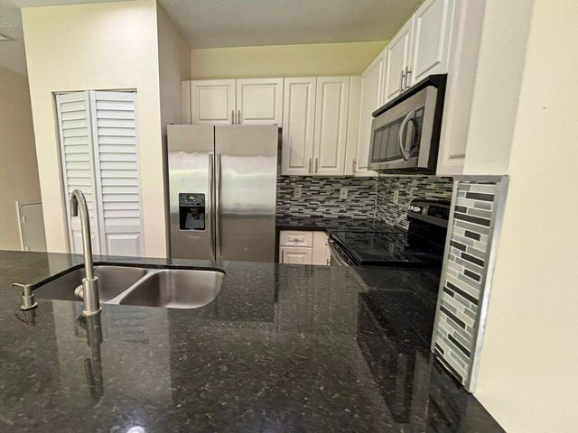 3118 CORAL RIDGE Drive 3118, Coral Springs, FL 33065