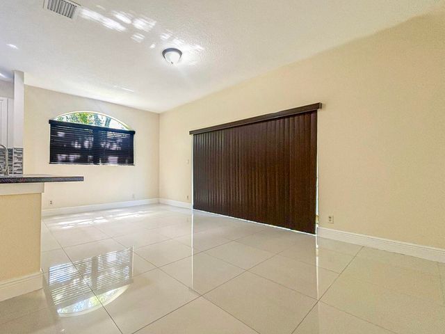 3118 CORAL RIDGE Drive 3118, Coral Springs, FL 33065
