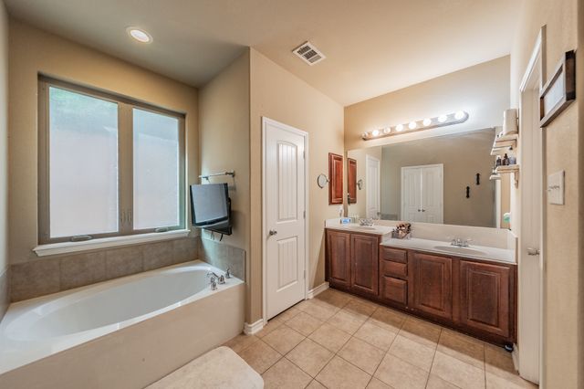 5112 Leeray Road, Fort Worth, TX 76244