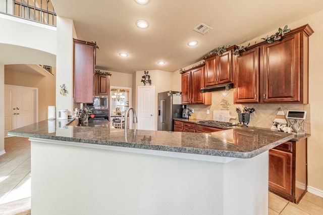 5112 Leeray Road, Fort Worth, TX 76244