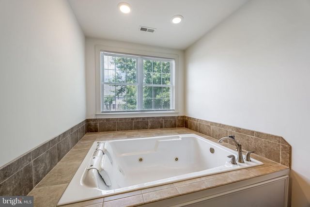 26 KIRBY LN, Stafford, VA 22554