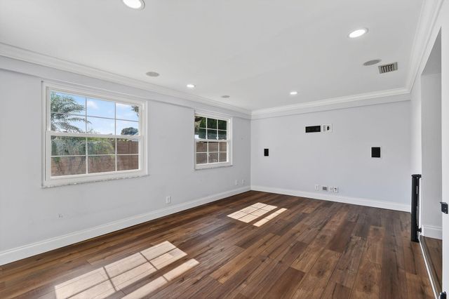 3790 Dogwood Avenue, Palm Beach Gardens, FL 33410