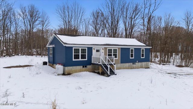 68 Gronczniak Road, Stillwater, NY 12170