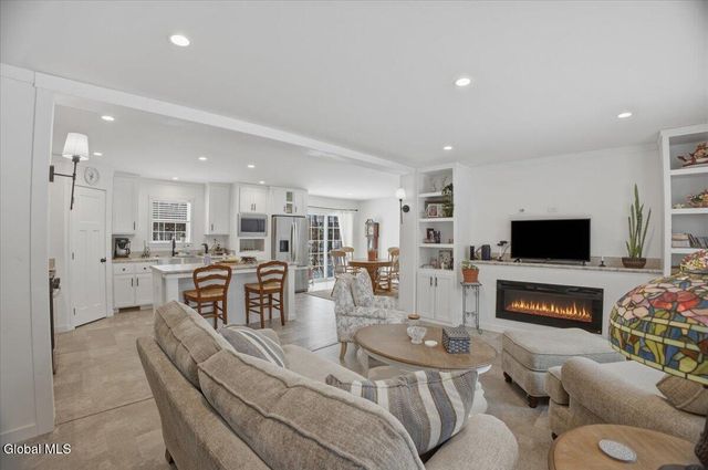 68 Gronczniak Road, Stillwater, NY 12170