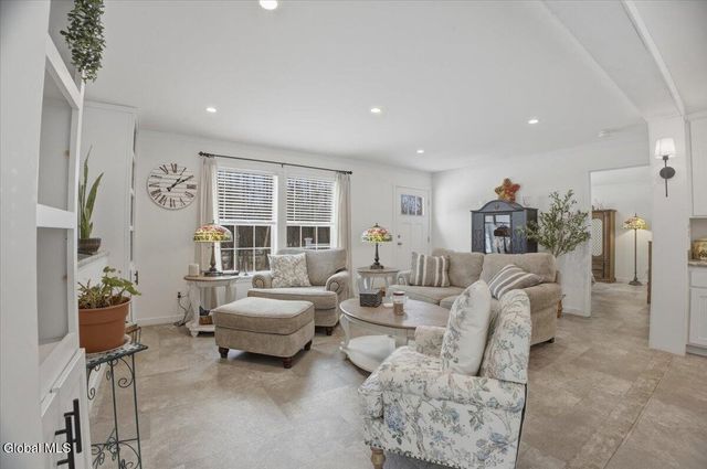 68 Gronczniak Road, Stillwater, NY 12170