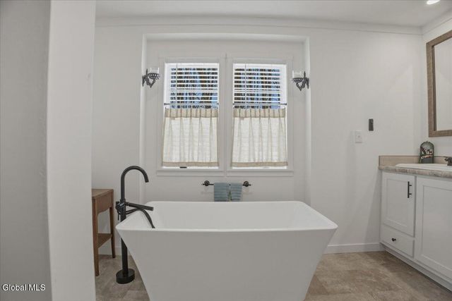 68 Gronczniak Road, Stillwater, NY 12170