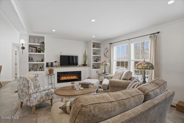 68 Gronczniak Road, Stillwater, NY 12170