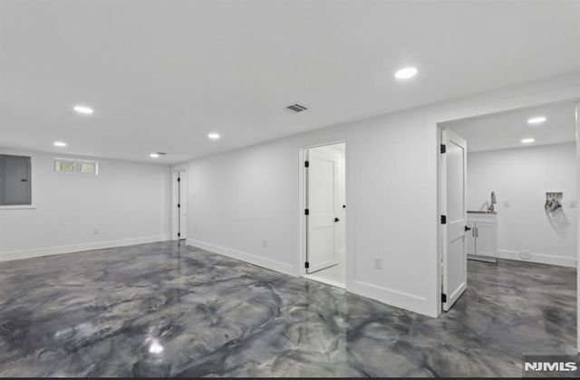 8 Annette Terrace, Lodi, NJ 07544