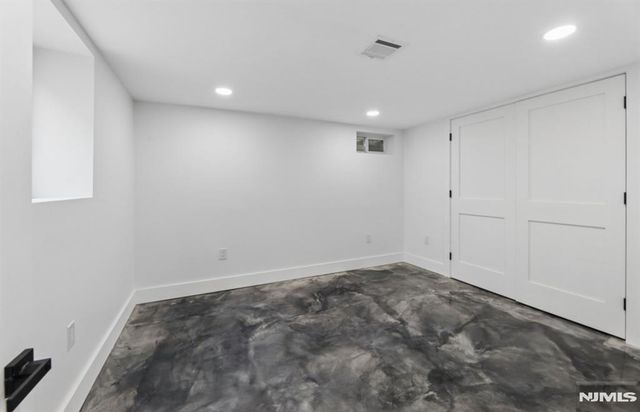 8 Annette Terrace, Lodi, NJ 07544