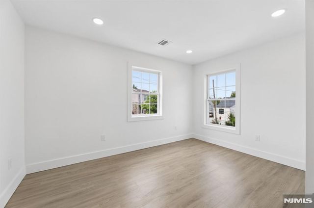 8 Annette Terrace, Lodi, NJ 07544