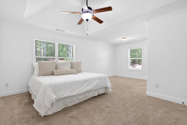 1944 Diamond Ridge Drive, Statham, GA 30666