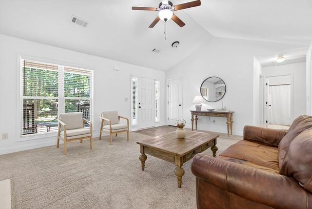 1944 Diamond Ridge Drive, Statham, GA 30666