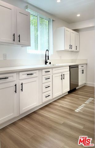 414 N Palm Drive 8, Beverly Hills, CA 90210