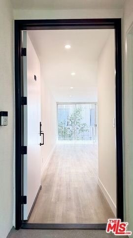 414 N Palm Drive 8, Beverly Hills, CA 90210