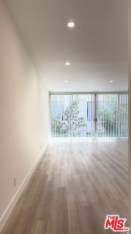 414 N Palm Drive 8, Beverly Hills, CA 90210