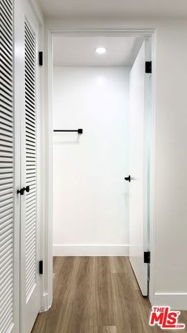 414 N Palm Drive 8, Beverly Hills, CA 90210