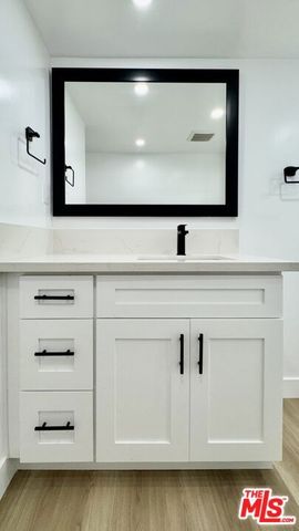 414 N Palm Drive 8, Beverly Hills, CA 90210