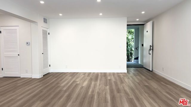 414 N Palm Drive 8, Beverly Hills, CA 90210