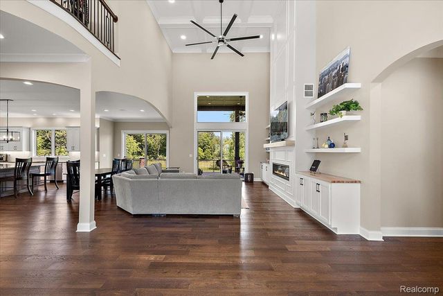 6301 Bridle Path, Grand Blanc Charter Township, MI 48439