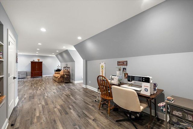 6301 Bridle Path, Grand Blanc Charter Township, MI 48439