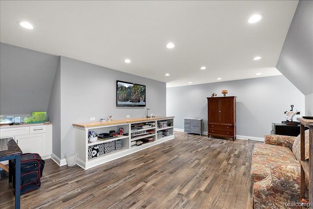 6301 Bridle Path, Grand Blanc Charter Township, MI 48439