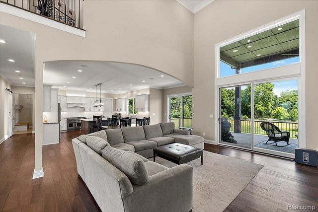 6301 Bridle Path, Grand Blanc Charter Township, MI 48439