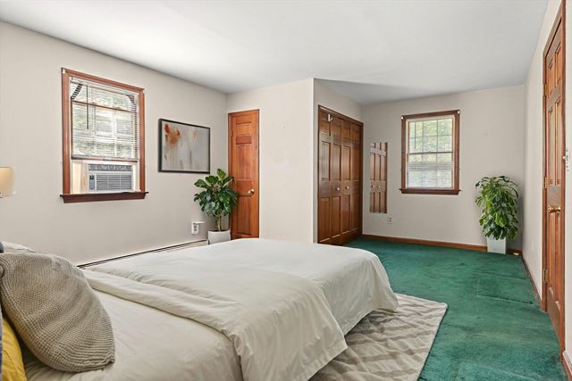 31 Kimball Rd, Amesbury, MA 01913